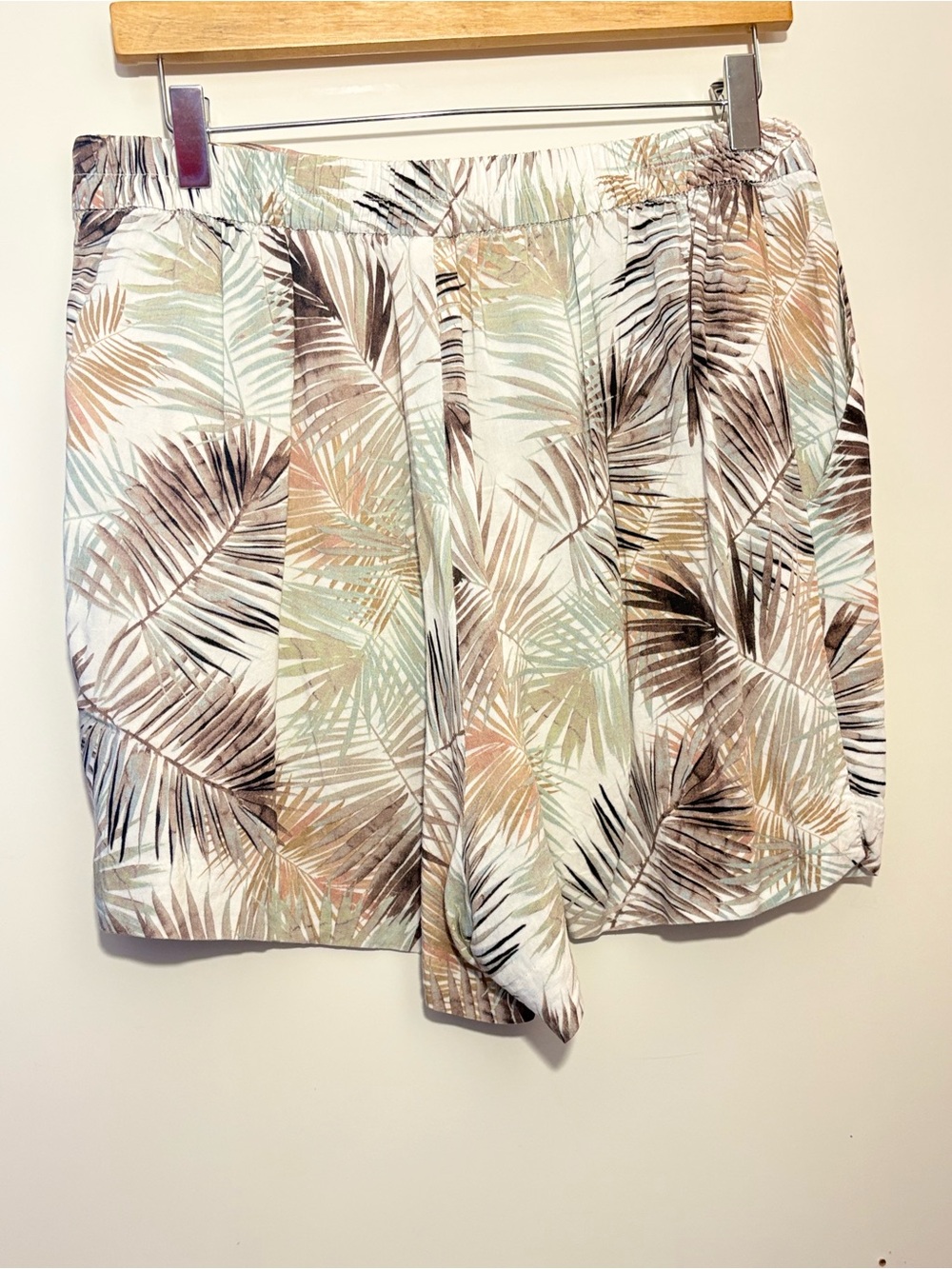 H&M High-Waist Palm Print Shorts in Beige, Mint, Tan
